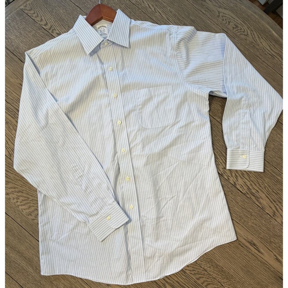 BROOKS BROTHERS Men’s Light Blue striped Classic Fit Non Iron Dress Shirt 16x33